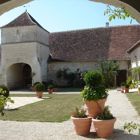 洛什Manoir De La Rousselliere公寓式酒店 外观 照片